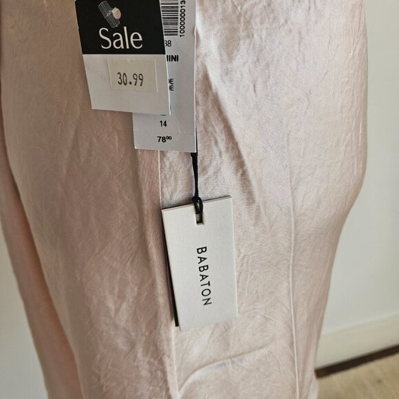 Babaton Blush Pink Satin Mini Skirt (NEW With Tags!) - Picture 4 of 4